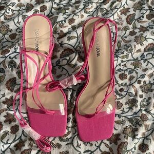 Fashion Nova Fuchsia Strappy Heels
